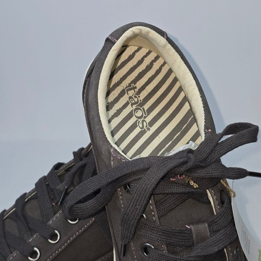 Taos Moc Star 2 Graphite Distressed Traveling Sneaker MS2-134828, NEW, US 10 - Picture 2 of 9